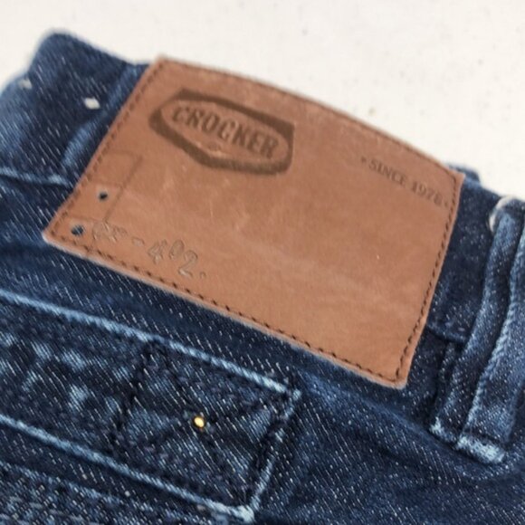 UNIQUE CROCKER HIGH-RISE CAPRI JEANS - Picture 3 of 12
